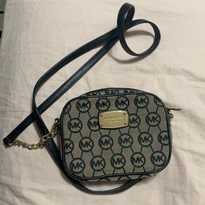 Small Michael Kors cross body purse